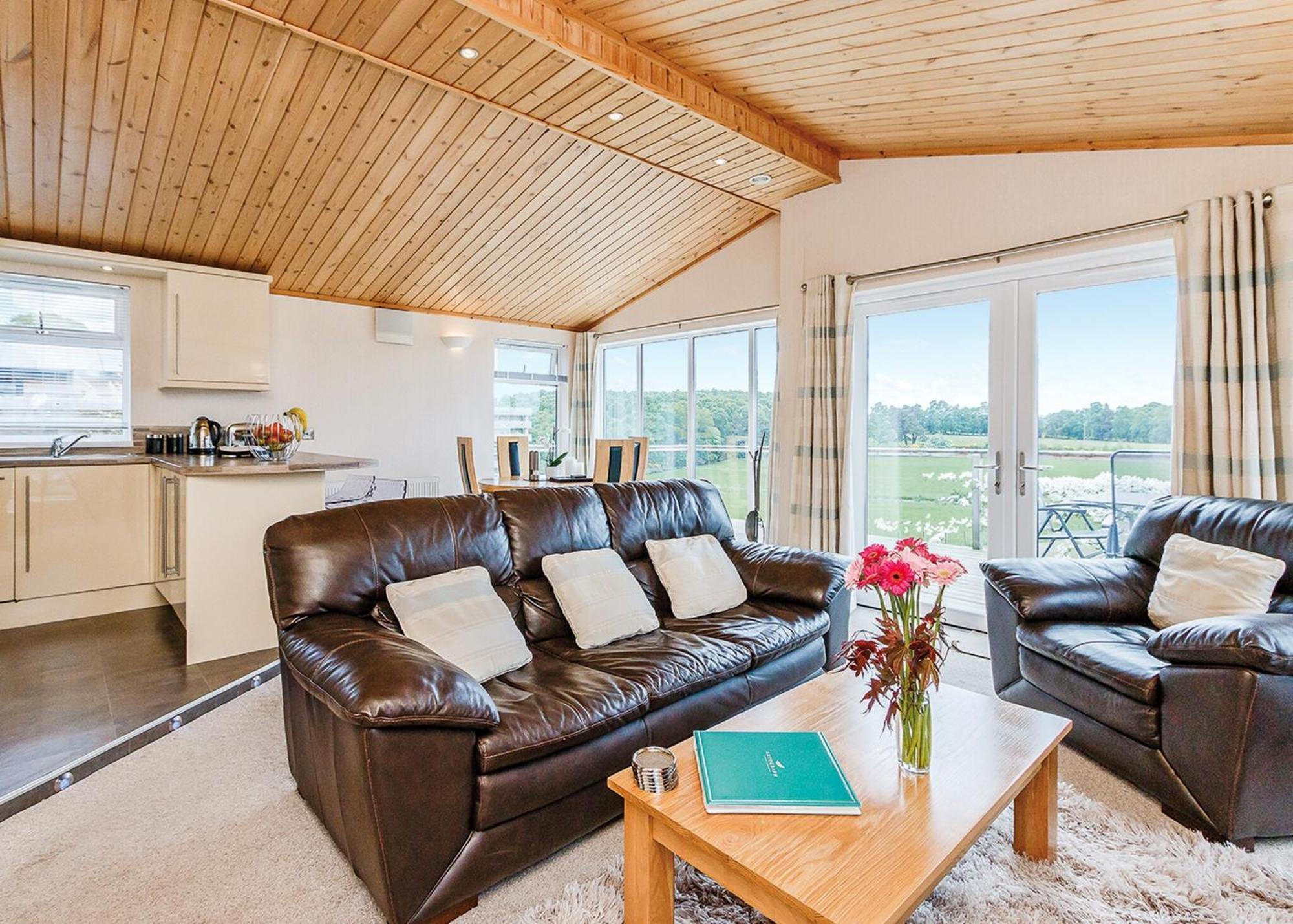 Kessock Highland Lodges North Kessock Phòng bức ảnh