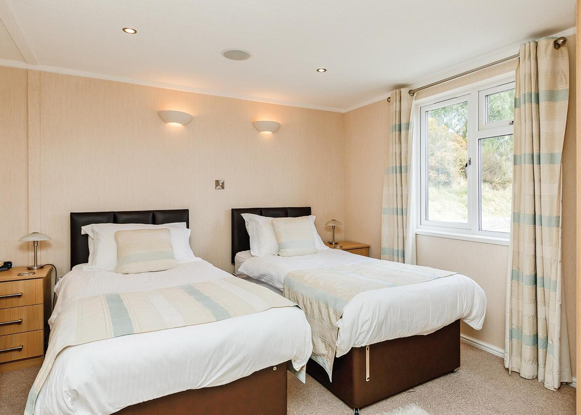 Kessock Highland Lodges North Kessock Phòng bức ảnh