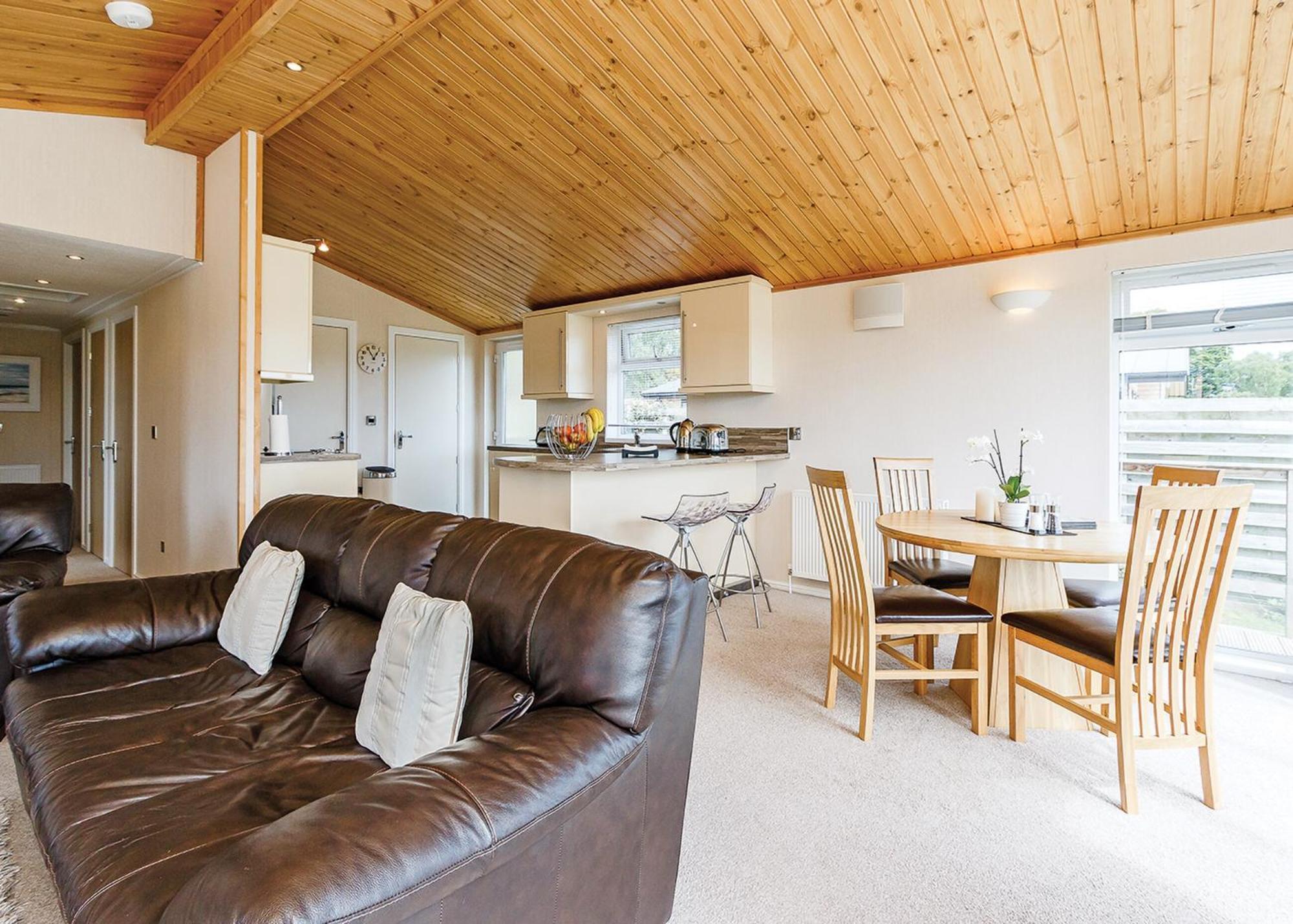 Kessock Highland Lodges North Kessock Phòng bức ảnh